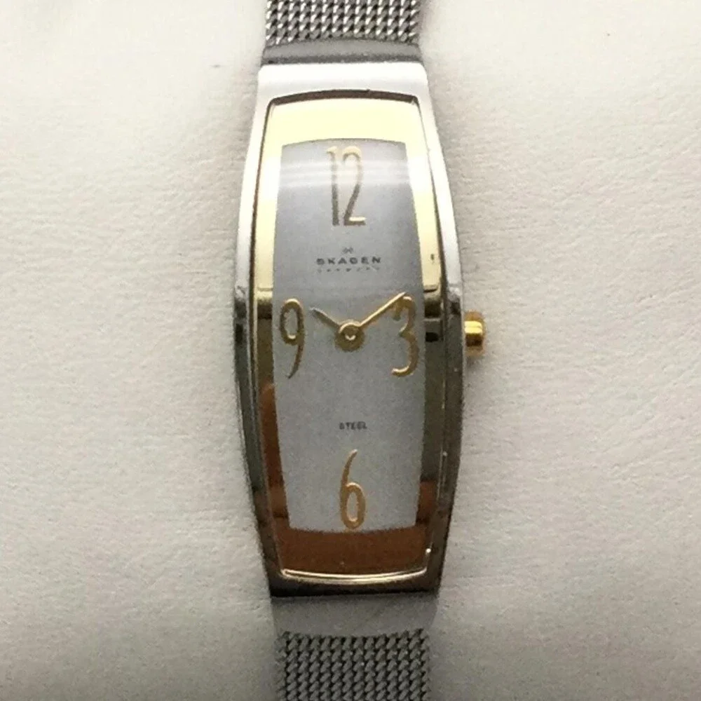 Skagen Womens Watch 15mm Silver Tone Mesh Band Tonneau Steel New Battery